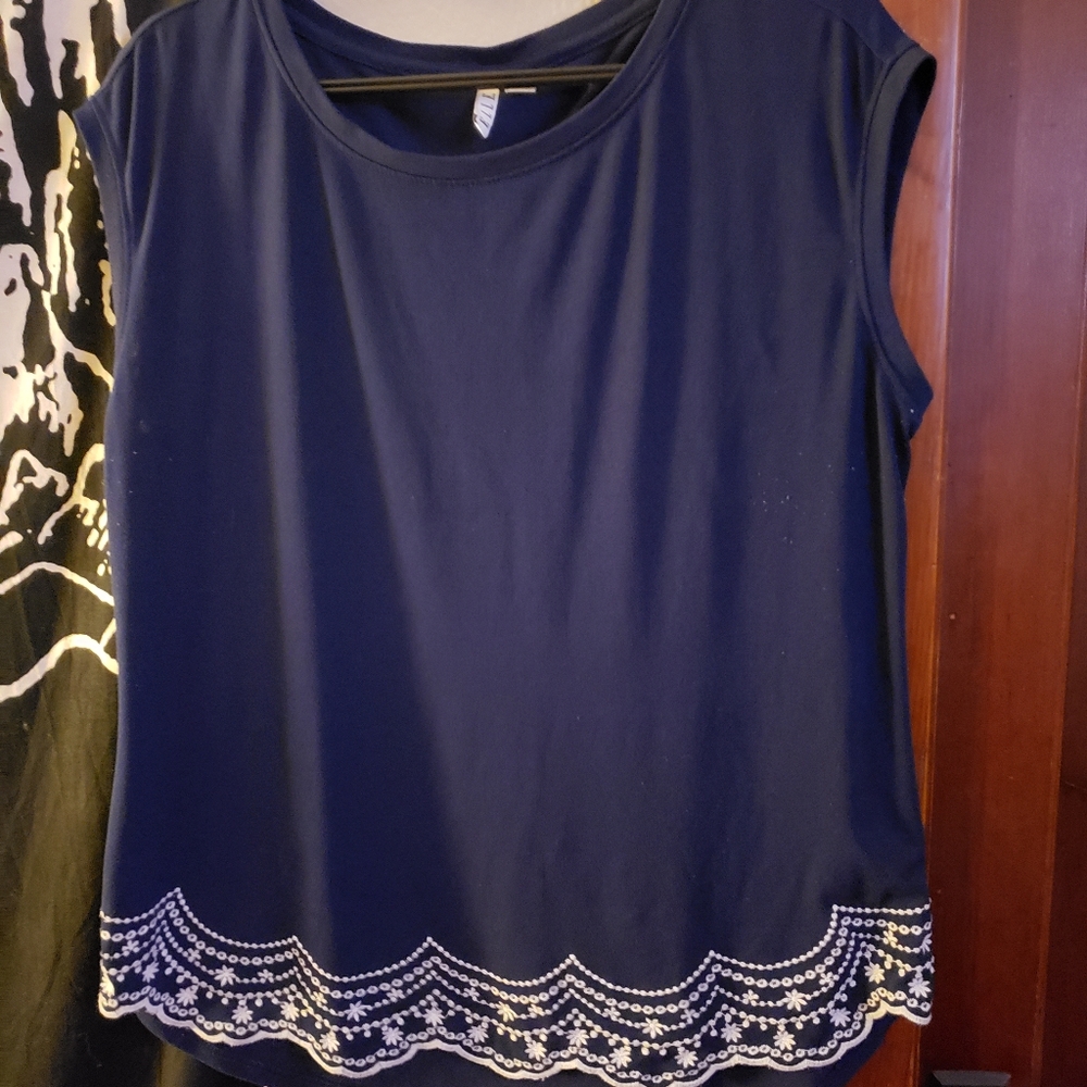 Women's Elle brand dark blue sleeveless blouse